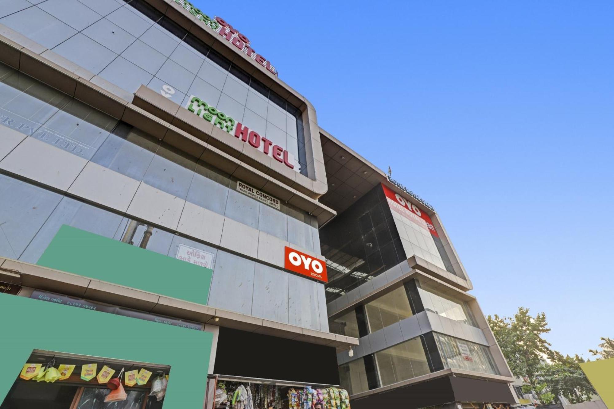 Hotel O Royal Orbit Сурат Екстериор снимка