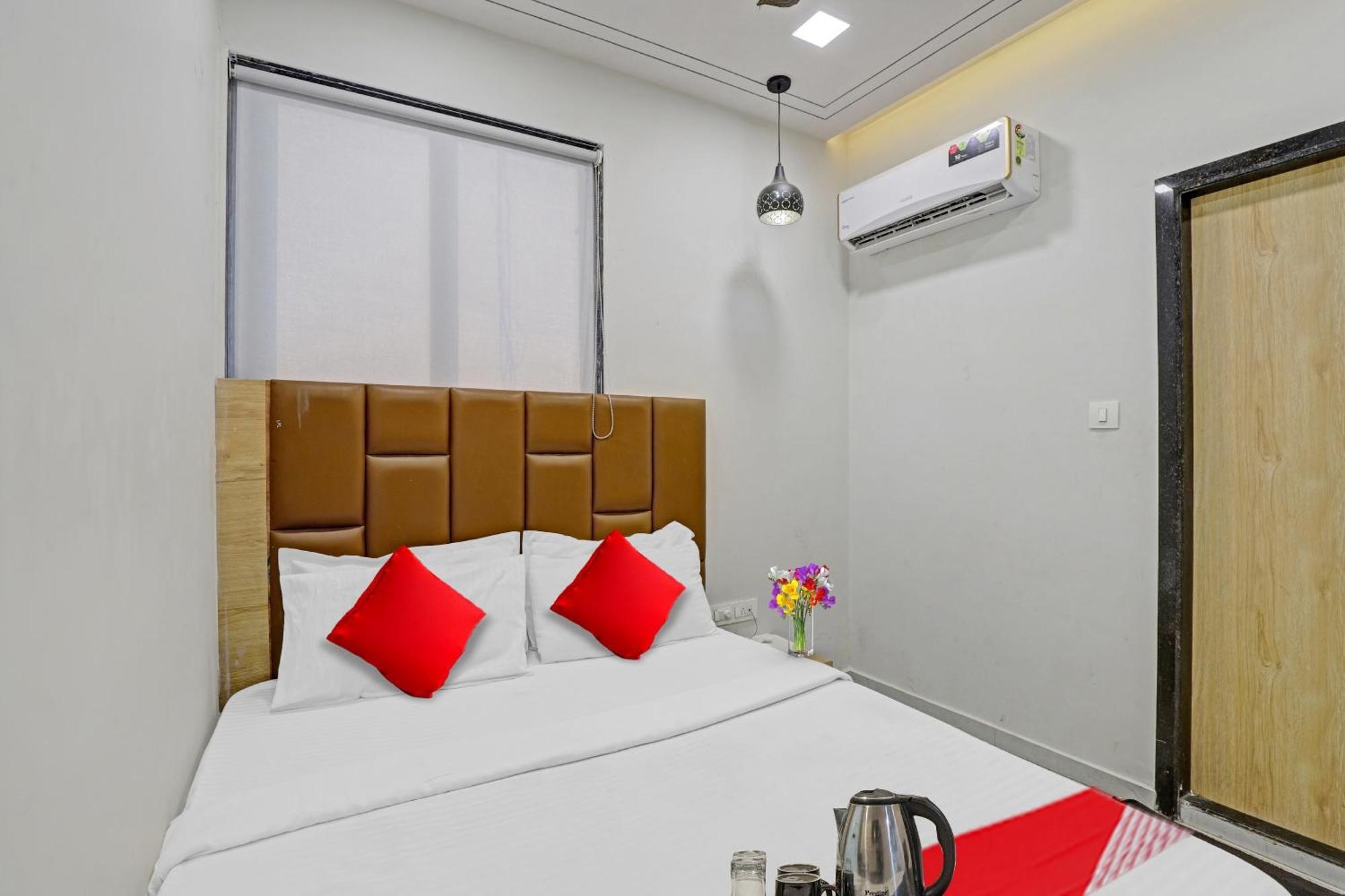 Hotel O Royal Orbit Сурат Екстериор снимка