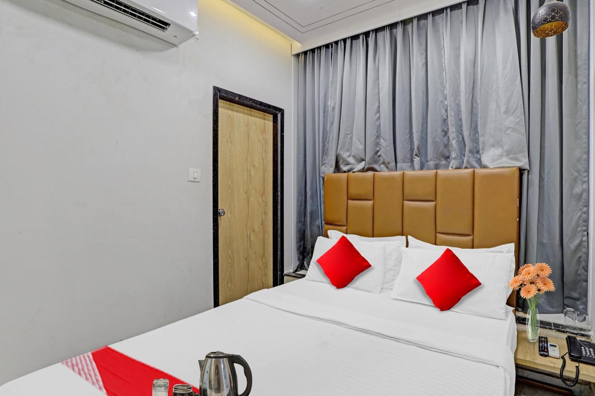 Hotel O Royal Orbit Сурат Екстериор снимка